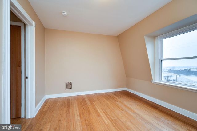 1240 SPRING ST, Reading, PA 19604