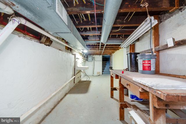 1240 SPRING ST, Reading, PA 19604