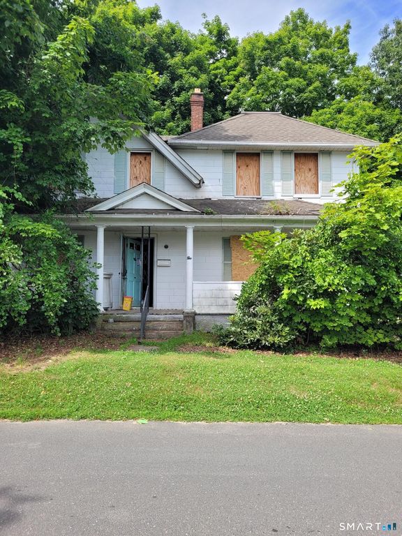 2 Blake Street, Waterbury, CT 06708