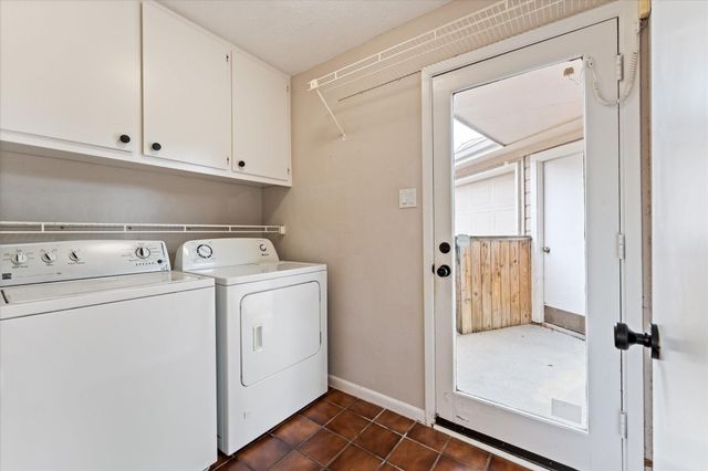 11530 Ella Lee Lane, Houston, TX 77077