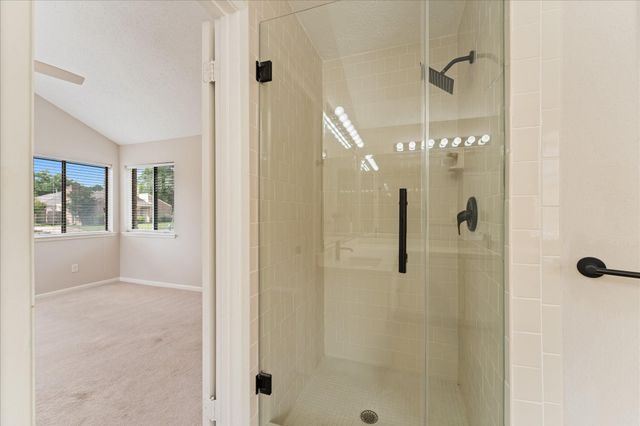 11530 Ella Lee Lane, Houston, TX 77077