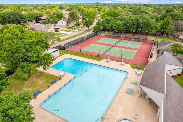 11530 Ella Lee Lane, Houston, TX 77077