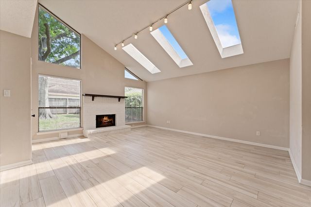 11530 Ella Lee Lane, Houston, TX 77077