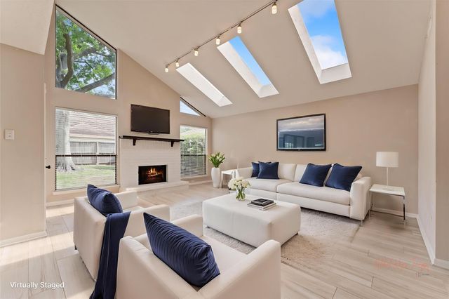 11530 Ella Lee Lane, Houston, TX 77077