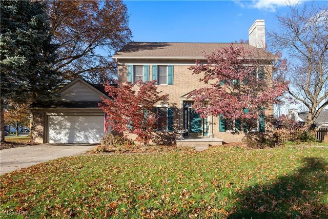 309 Highland Park Drive, Elyria, OH 44035