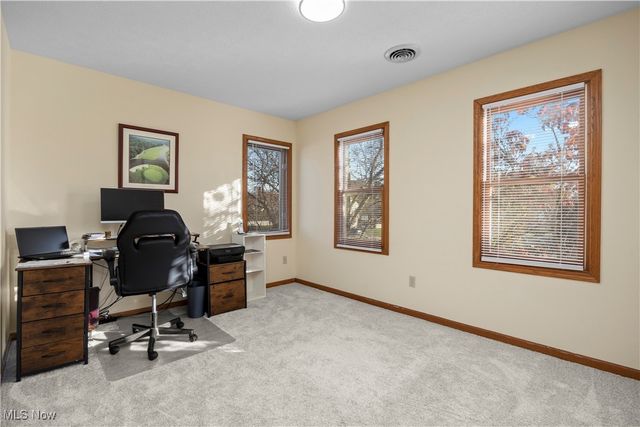 309 Highland Park Drive, Elyria, OH 44035