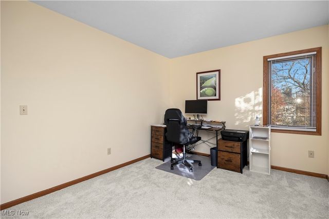 309 Highland Park Drive, Elyria, OH 44035