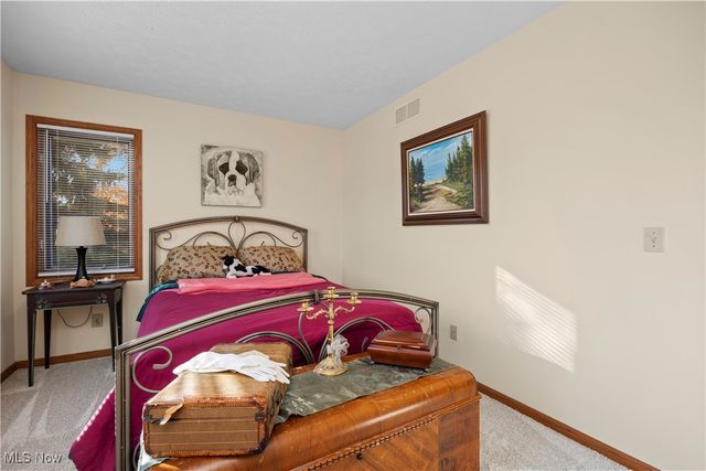 309 Highland Park Drive, Elyria, OH 44035