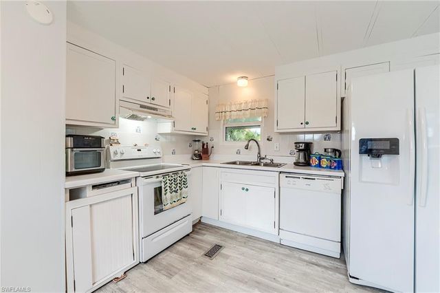 24631 S Seas BLVD, Bonita Springs, FL 34134