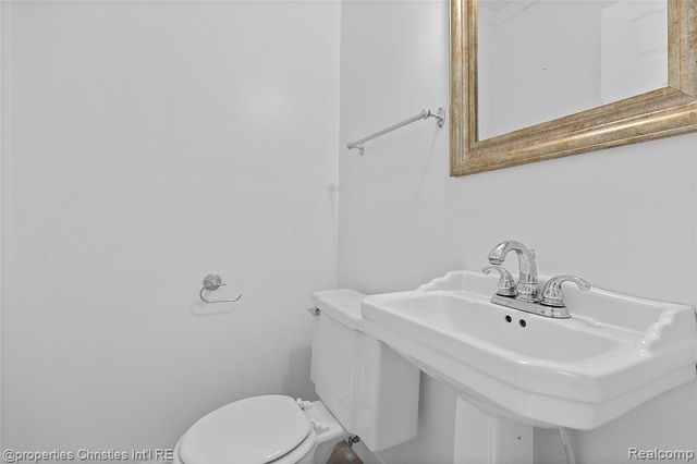 12253 Marla Drive, Warren, MI 48088