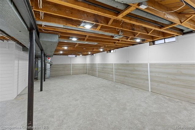 12253 Marla Drive, Warren, MI 48088