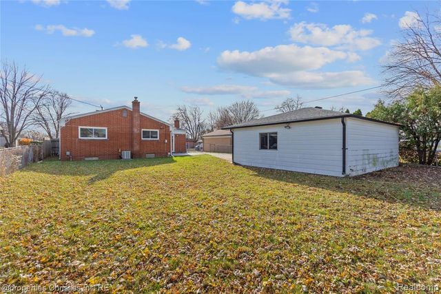 12253 Marla Drive, Warren, MI 48088