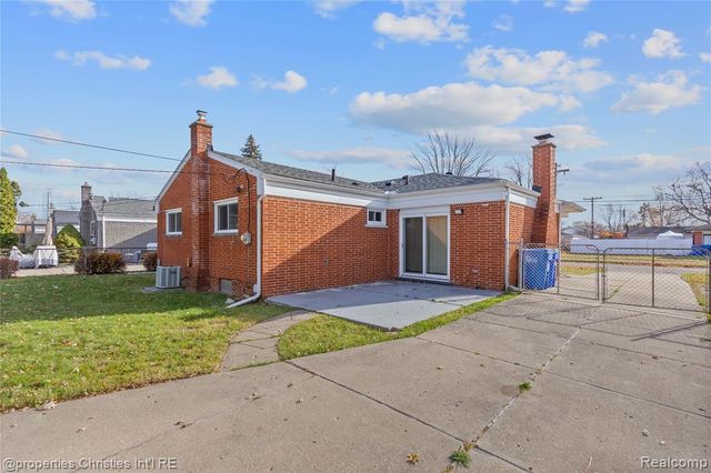 12253 Marla Drive, Warren, MI 48088