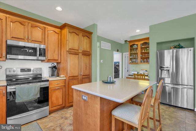 300 WESTMINSTER LN, Souderton, PA 18964