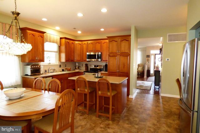 300 WESTMINSTER LN, Souderton, PA 18964