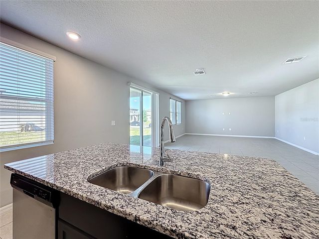 5251 MEREDREW LANE, St Cloud, FL 34771