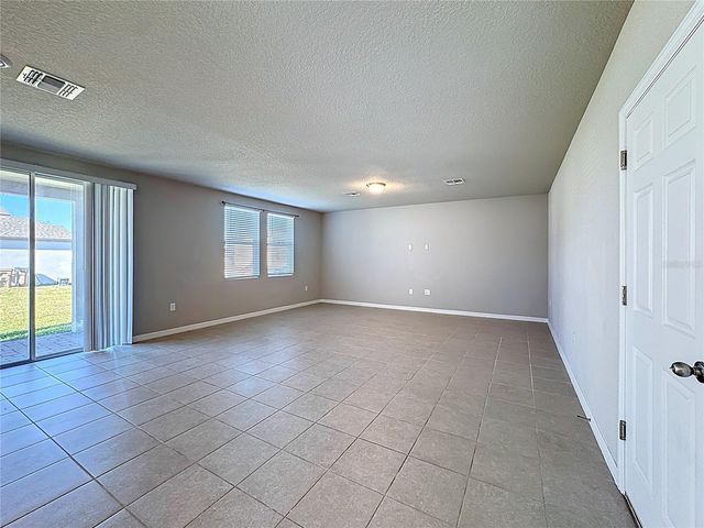 5251 MEREDREW LANE, St Cloud, FL 34771