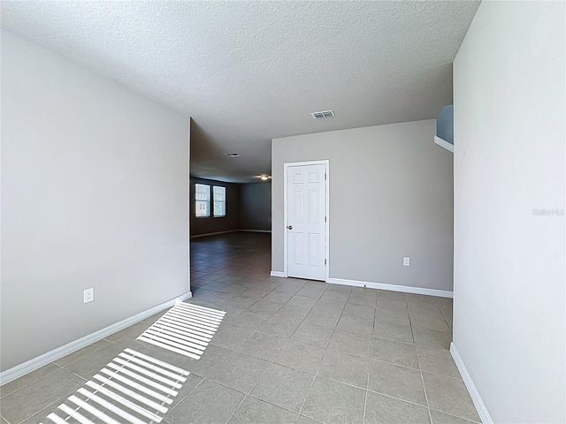 5251 MEREDREW LANE, St Cloud, FL 34771