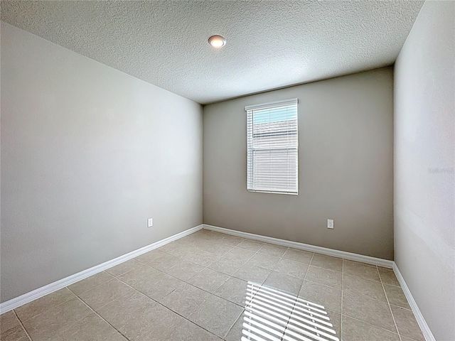 5251 MEREDREW LANE, St Cloud, FL 34771