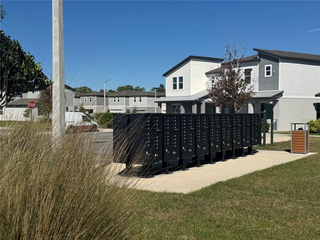 5251 MEREDREW LANE, St Cloud, FL 34771