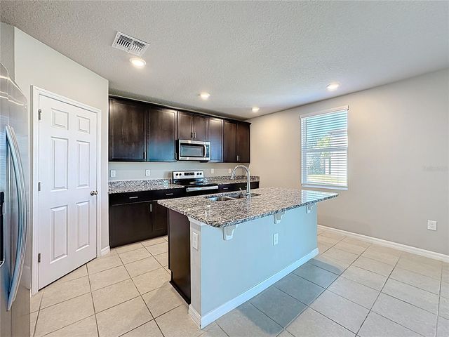 5251 MEREDREW LANE, St Cloud, FL 34771