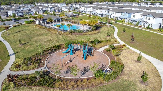 5251 MEREDREW LANE, St Cloud, FL 34771