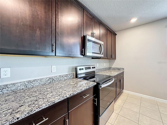 5251 MEREDREW LANE, St Cloud, FL 34771