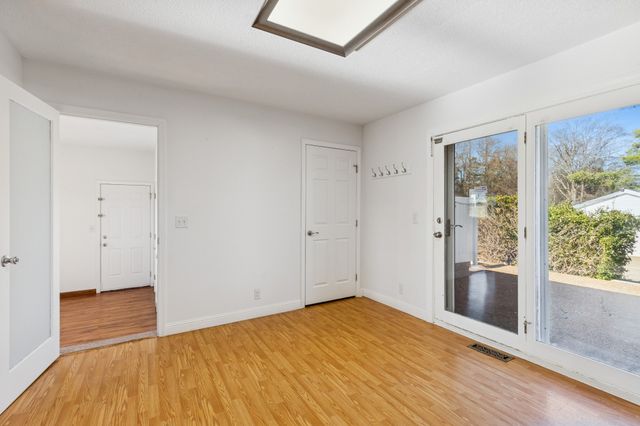 303 Janette Ave, Goodlettsville, TN 37072