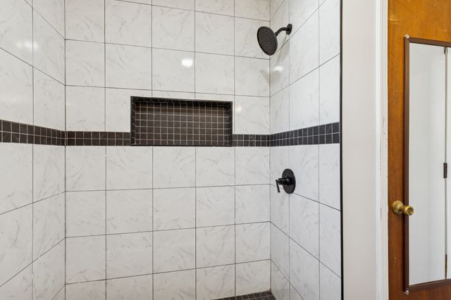 303 Janette Ave, Goodlettsville, TN 37072