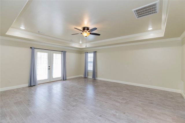 3 Leatherwood Drive, Holiday Island, AR 72631