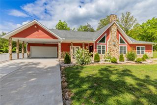 3 Leatherwood Drive, Holiday Island, AR 72631