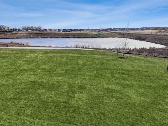 240 NW Copperleaf Court, Waukee, IA 50263