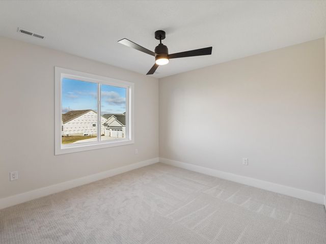 240 NW Copperleaf Court, Waukee, IA 50263