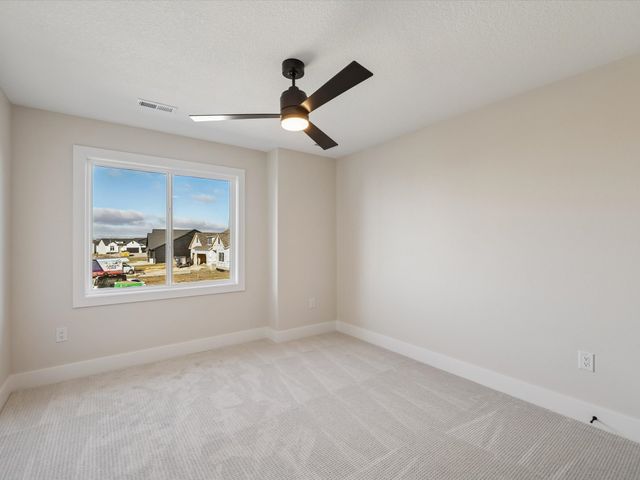 240 NW Copperleaf Court, Waukee, IA 50263