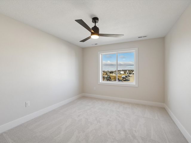 240 NW Copperleaf Court, Waukee, IA 50263