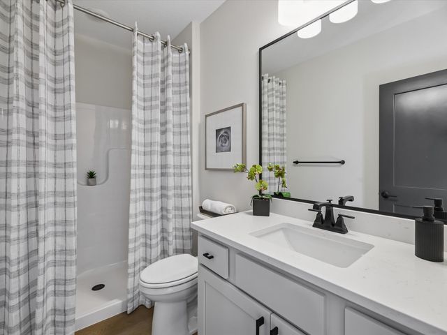 240 NW Copperleaf Court, Waukee, IA 50263