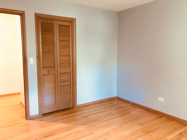 724 Burning Tree Lane, Naperville, IL 60563