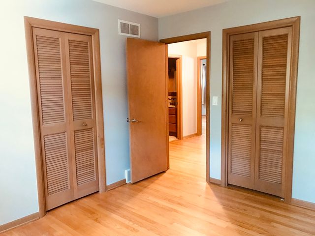 724 Burning Tree Lane, Naperville, IL 60563