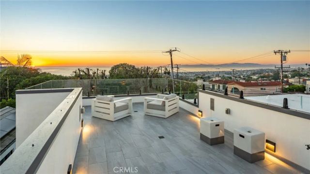 2965 La Carlita Place, Hermosa Beach, CA 90254