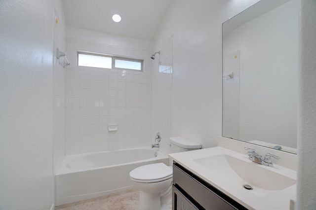 2509 Etta May LN, Leander, TX 78641