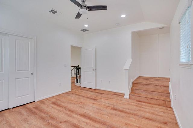 2509 Etta May LN, Leander, TX 78641