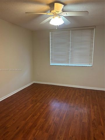 4828 N State Road 7 8107, Coconut Creek, FL 33073