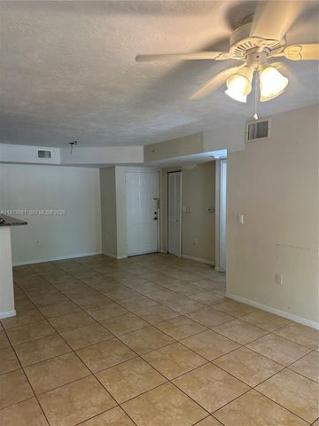 4828 N State Road 7 8107, Coconut Creek, FL 33073