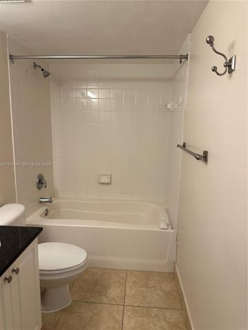 4828 N State Road 7 8107, Coconut Creek, FL 33073