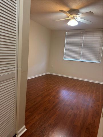 4828 N State Road 7 8107, Coconut Creek, FL 33073
