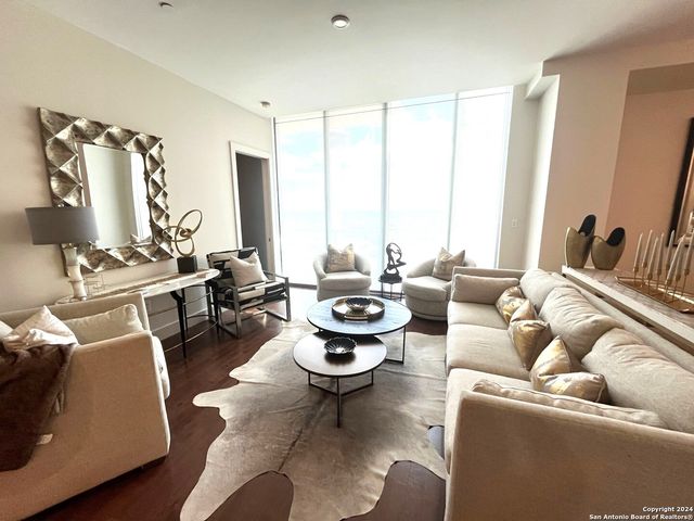 610 E Market St Unit 3109, San Antonio, TX 78205