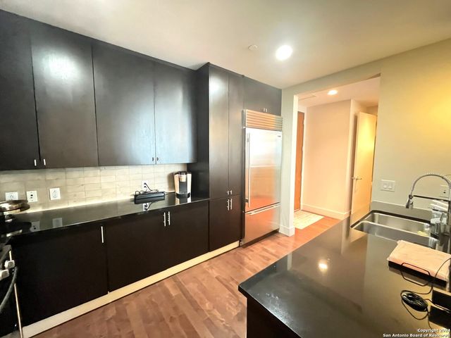 610 E Market St Unit 3109, San Antonio, TX 78205