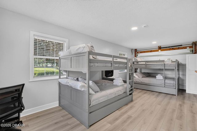 350 FOX HOLLOW FARMS RD, Pierson, FL 32180