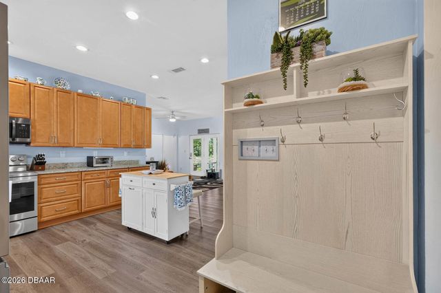 350 FOX HOLLOW FARMS RD, Pierson, FL 32180