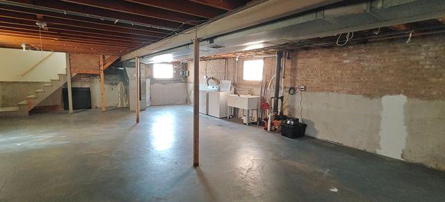 10824 S Sacramento Avenue, Chicago, IL 60655